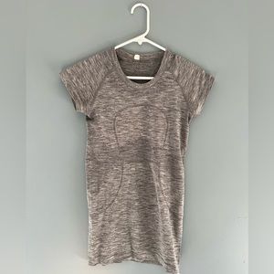 Gray Lululemon T-shirt, Size 4